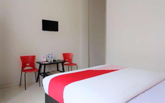 OYO 1426 Assyifa Hotel