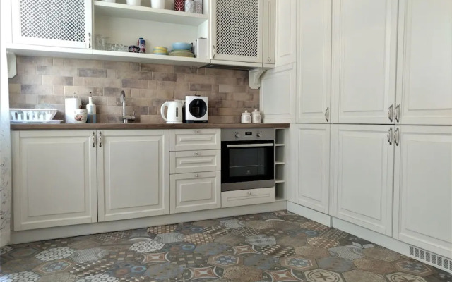 Baratero City Corner Apartment