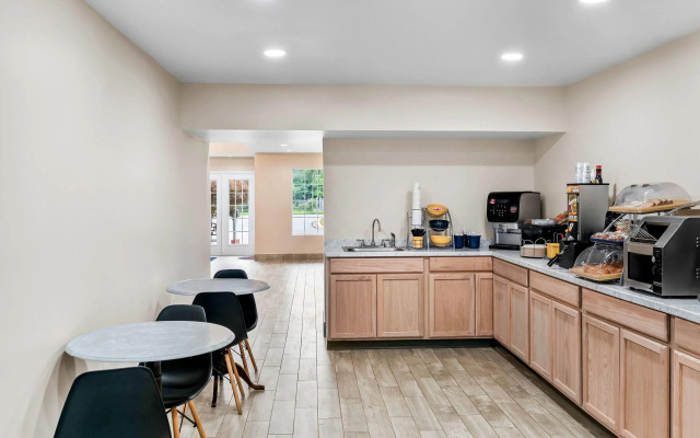 Days Inn by Wyndham Spartanburg
