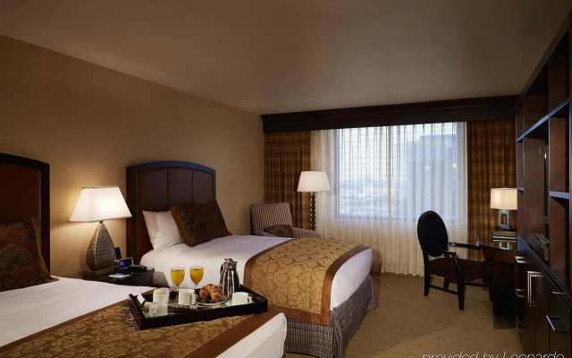 Renaissance Dallas Addison Hotel