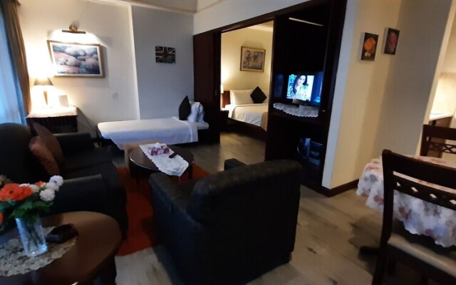 Times Square by Rihanna Service Suite