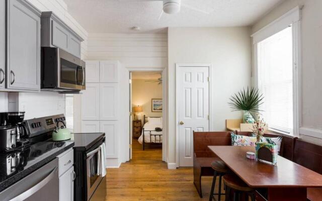 1858 Edgeland Avenue, Unit One