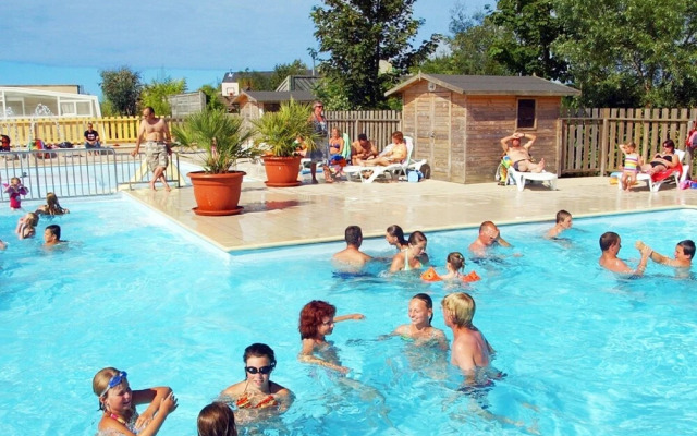 Comfortable Mobile Home With Veranda in Charming Normandy