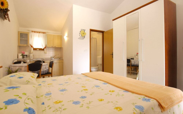Apartment 1644
