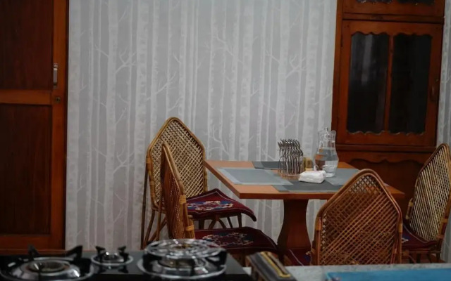 Dzambala Apartment