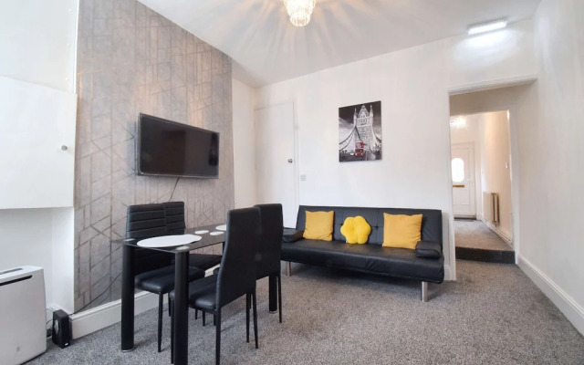 Host Stay Church Drive