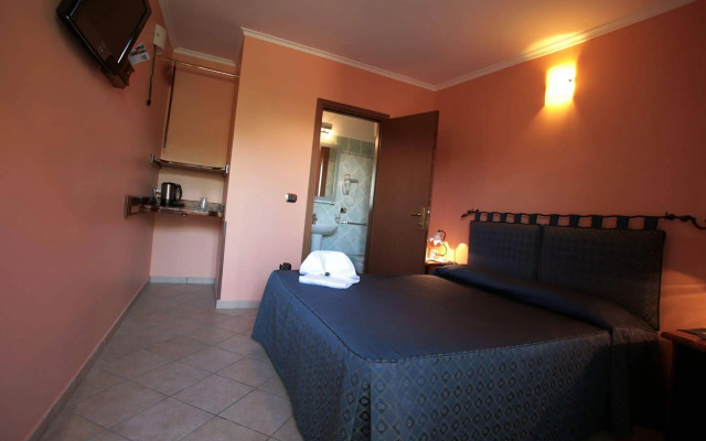 Airport Hotel