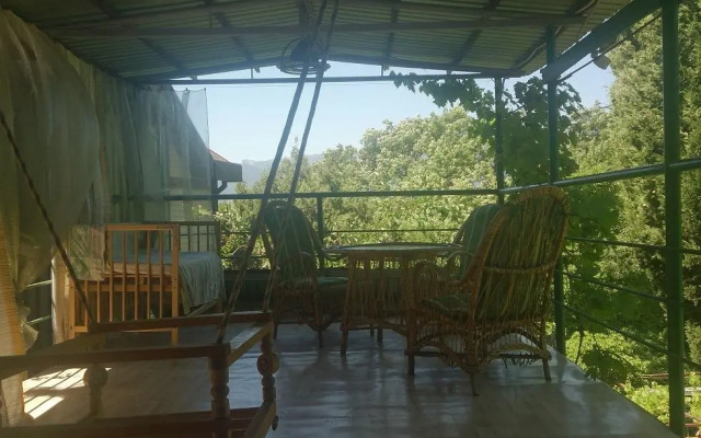 Guest House na Yantarnaya 12E