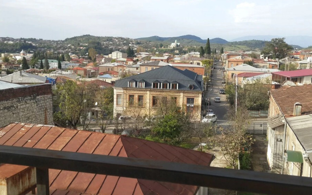 Edemi Hotel