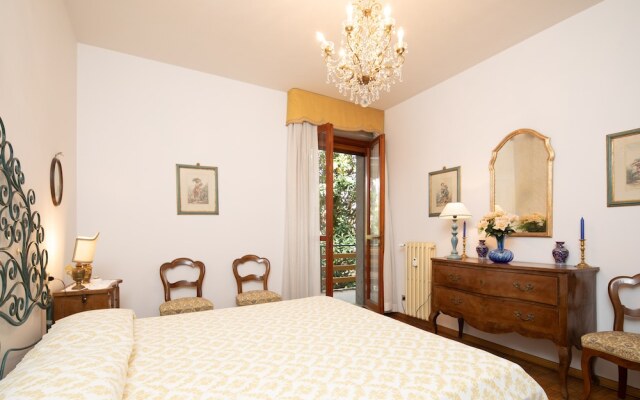 Imperiale Apartment by Mmega