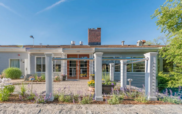 Rockport Inn And Suites