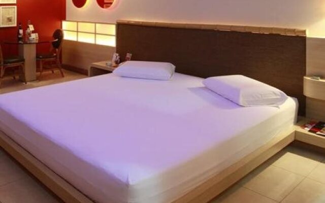 Dragon Motel (Только для взрослых)