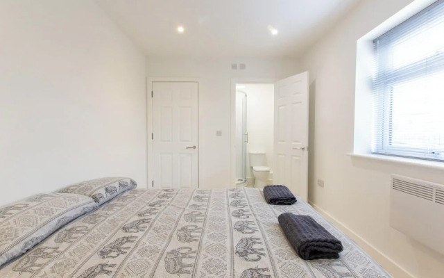 Bridge Road - Room 2a