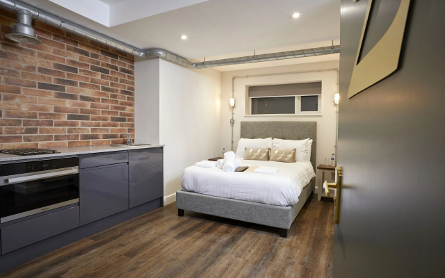 Three Cranes Serviced Apartments