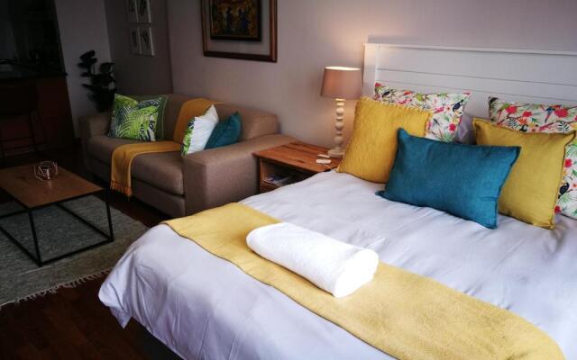 45 Lighthouse Mall Apartment