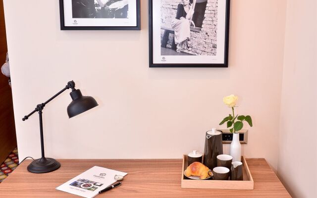 Capitolina City Chic Hotel