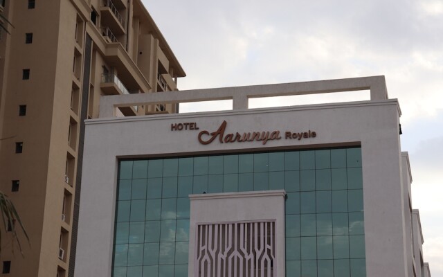Hotel Aarunya Royale
