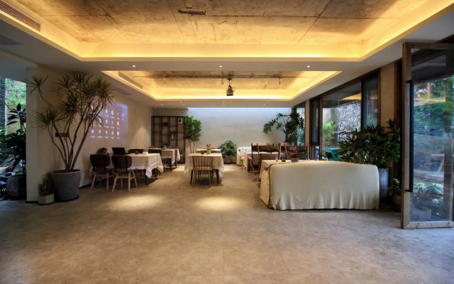 Cloud Community Guesthouse