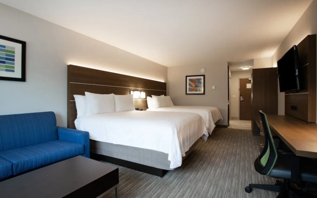 Holiday Inn Express & Suites Deland South