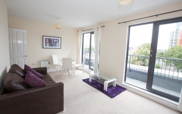 White Star Apartments
