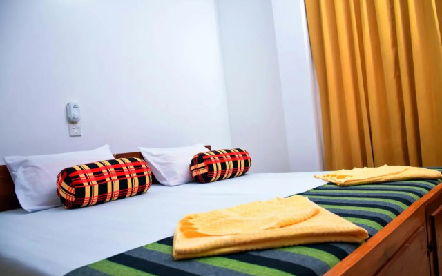 Vishmee Holiday Inn