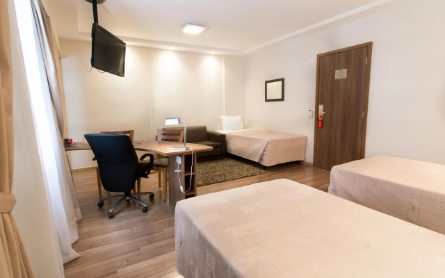 Summit Hotel Monaco