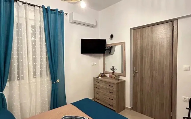 Dimitra s House in Skopelos