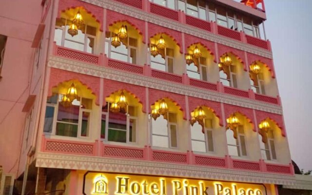 Hotel Pink Palace