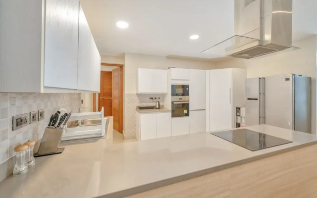 Kikambala Modern Apartment with Balcony