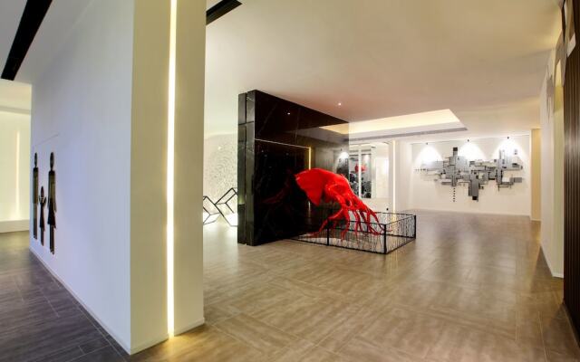 Crystal Orange Hotel
