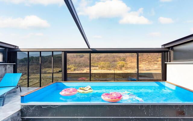 Cheongdo Good Spa Kids Poolvilla