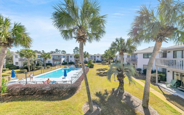 Crystal Village II, Unit 16B