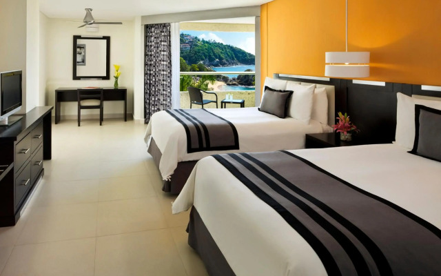 Dreams Huatulco Resort & Spa - All Inclusive