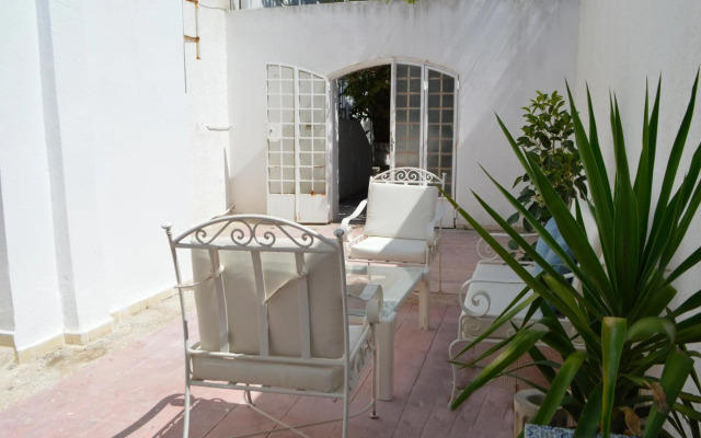 Cosy apartment @ La marsa Corniche-Beach