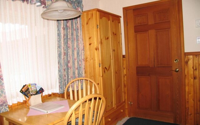 Blue Grouse Country Inn Bed & Breakfast