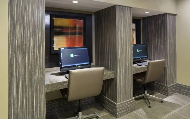 Bluebird Suites in the Heart of DC