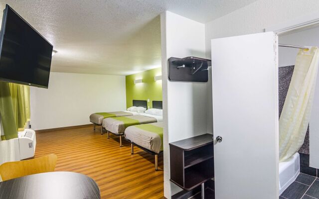 Motel 6 Childress, TX