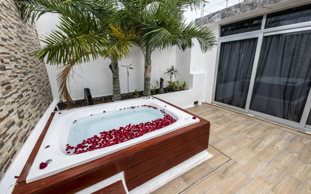 Penthouse Beach Holiday Private Jacuzzi Bbq Family Friendly Maid Service