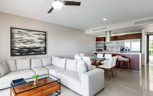Z Casa Marea 2 Bedroom Condo by Redawning