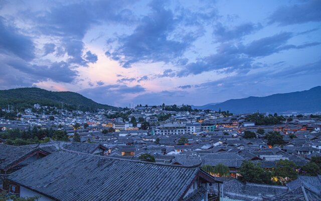 Lijiang Family and Hostel Inn