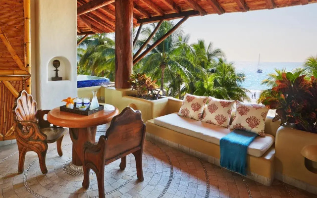 Thompson Zihuatanejo, A Beach Resort, by Hyatt