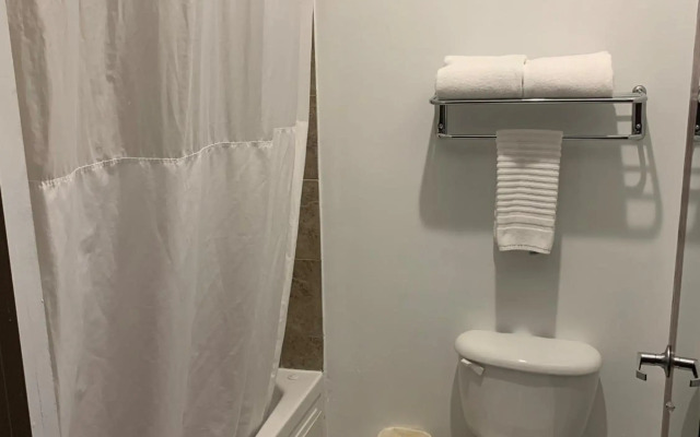 Comfort Inn Crystal Lake - Algonquin