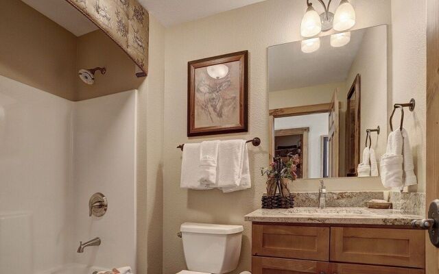 1841 Seasons Townhomes by RedAwning