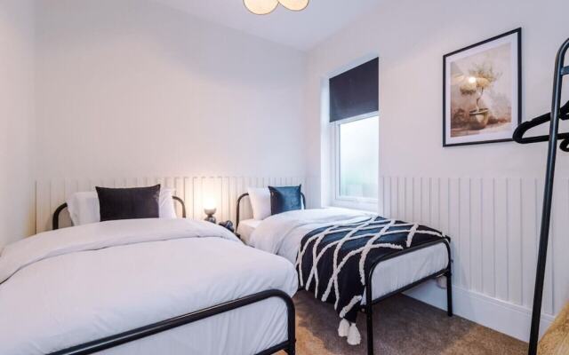 Modern & Chic Four Bedroom Home
