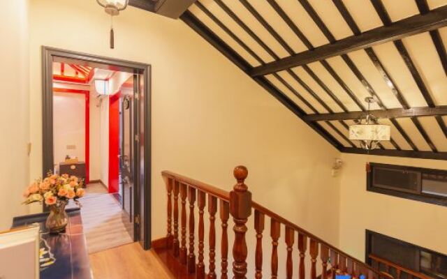 Zhouzhuang Shuimu Private Holiday House