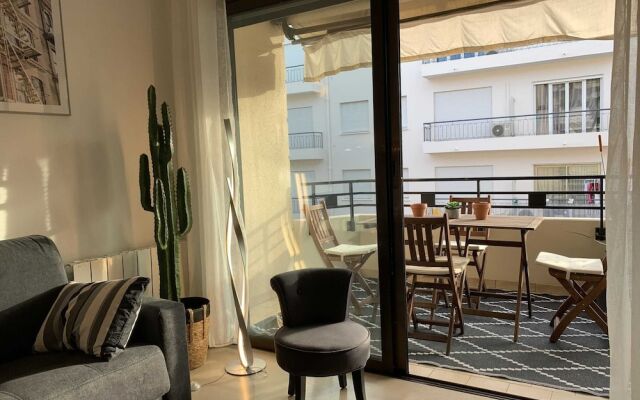 Rue Dantibes 2 Pcs Balcon Renovation Premium 2019