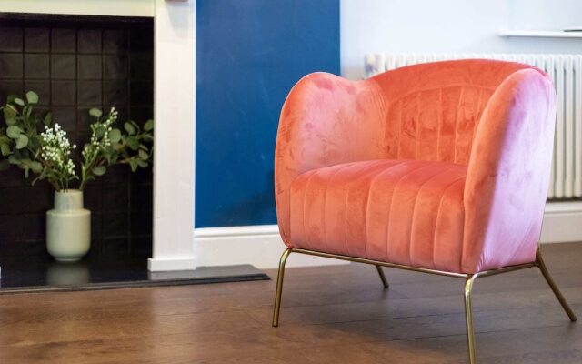 Modern En-Suite Flat - near Islington High Street