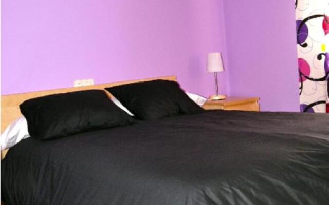 Apartamentos El Castañar