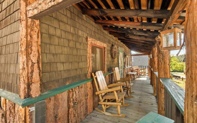 Whispering Pines Walk to Bear Mountain!