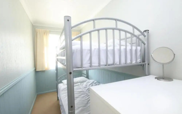 43C Medmerry Park 2 Bedroom Chalet